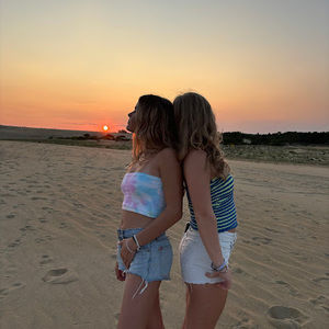 Meet your Posher, Mae caroline